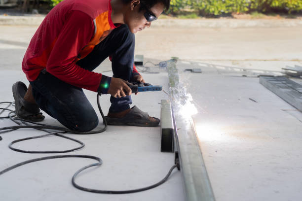 Reparos e manutenção em estruturas de ferro